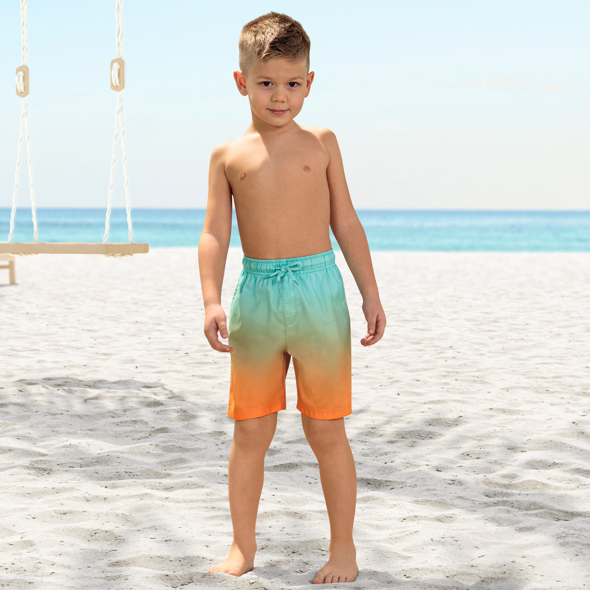 Jungen-Badeshorts mit Farbverlauf