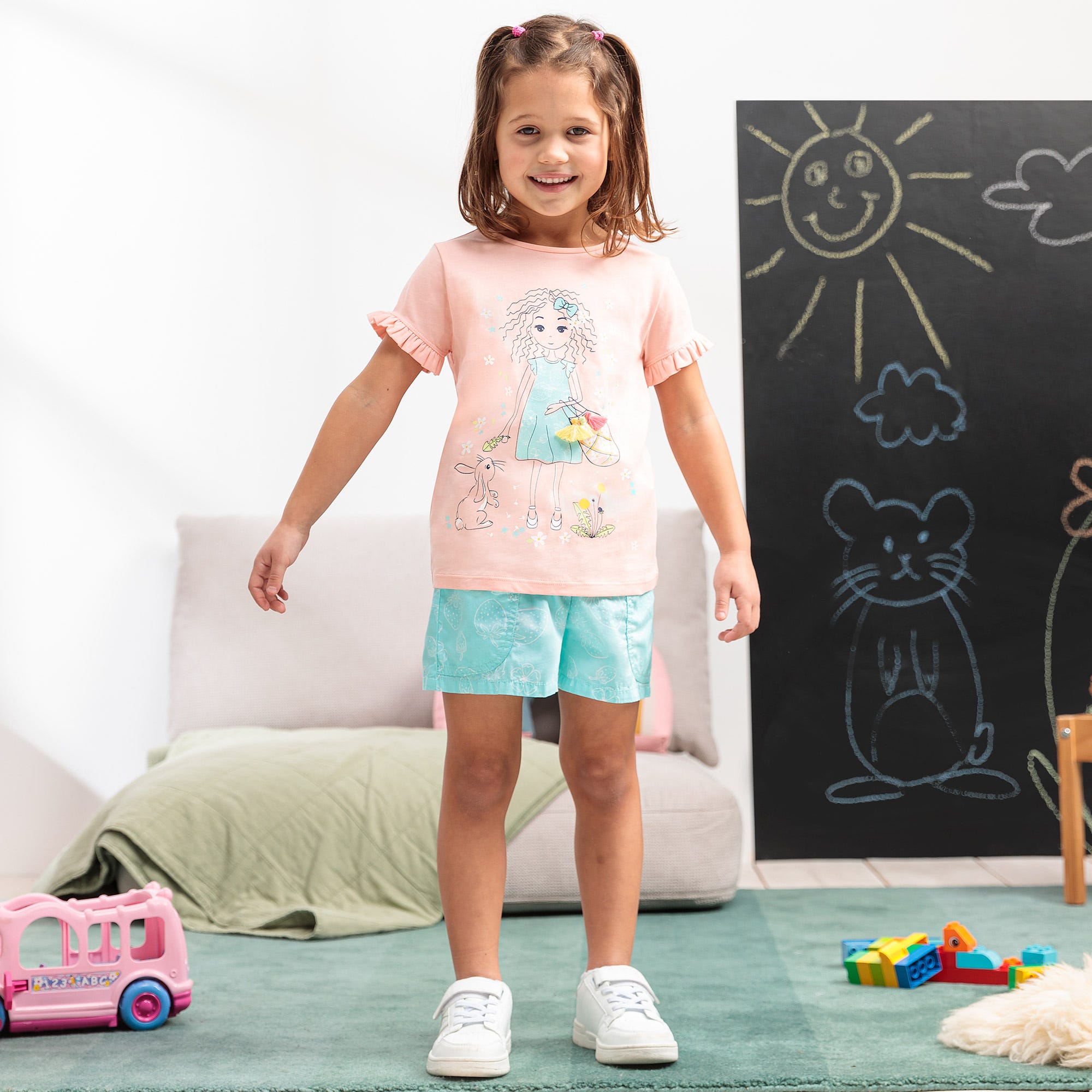 Mädchen-Shorts mit Erdbeer-Muster, mit Gürtel