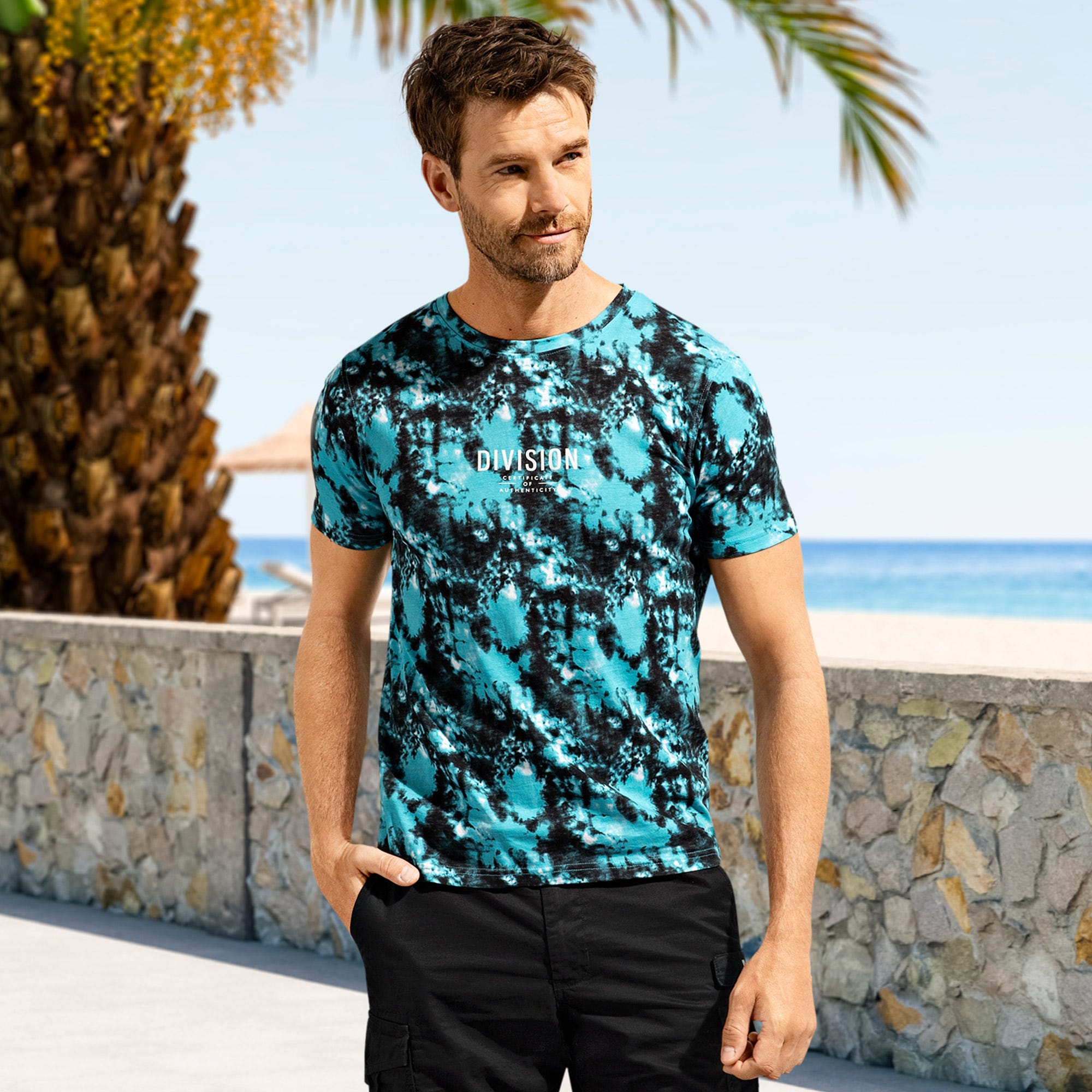 Herren-T-Shirt mit Batik-Muster