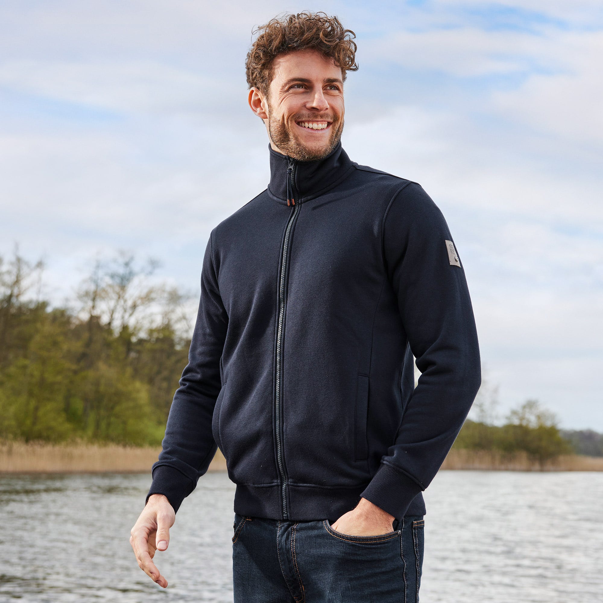 Herren-Sweatjacke mit Stehkragen