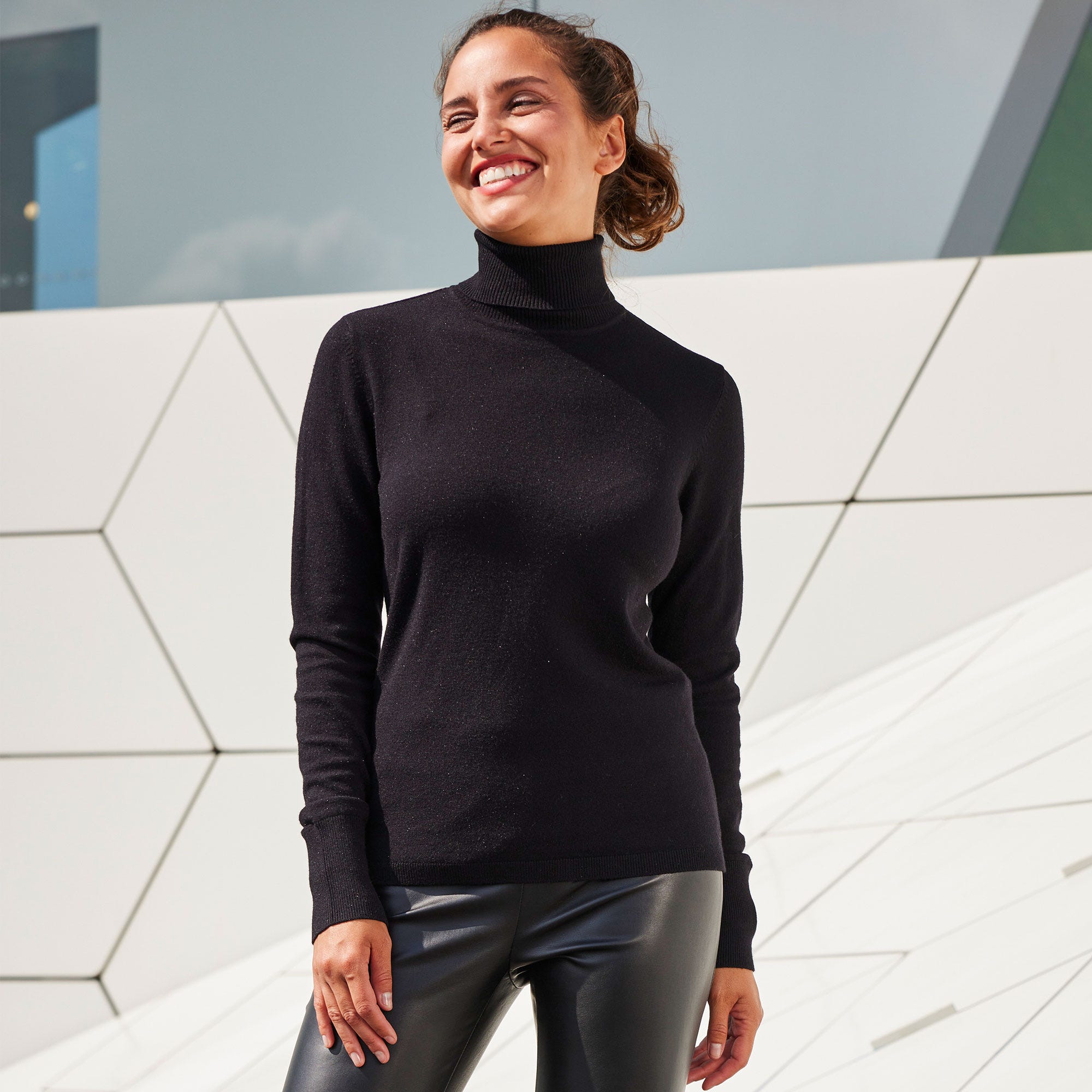 Damen-Pullover aus elastischem Material