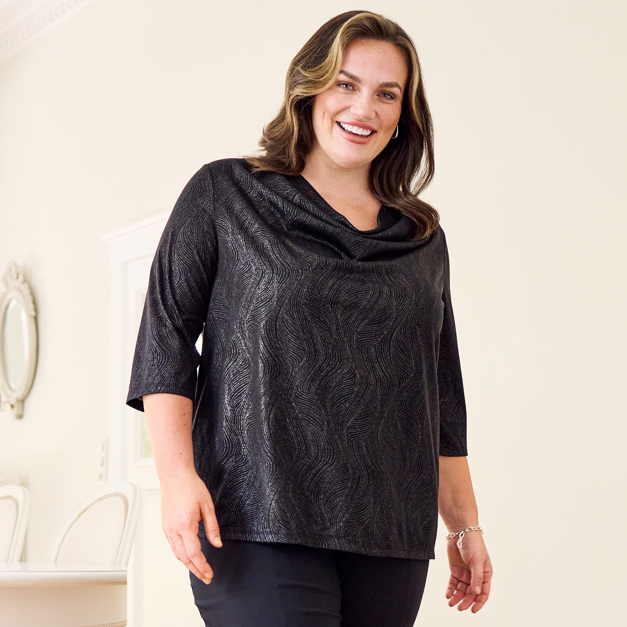 Damen-Langarmshirt mit Wasserfallkragen, große Größen