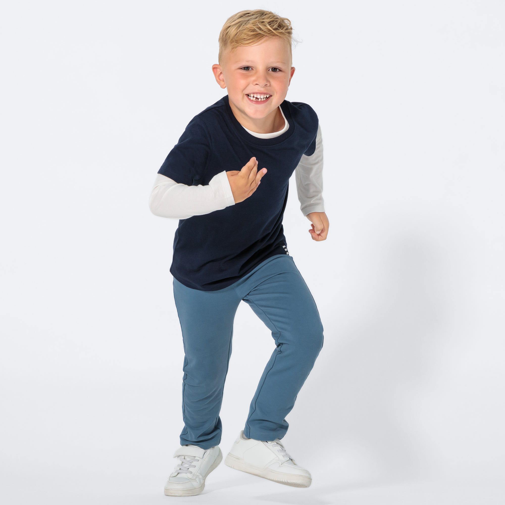 Kinder-Hose mit Knopfdetail