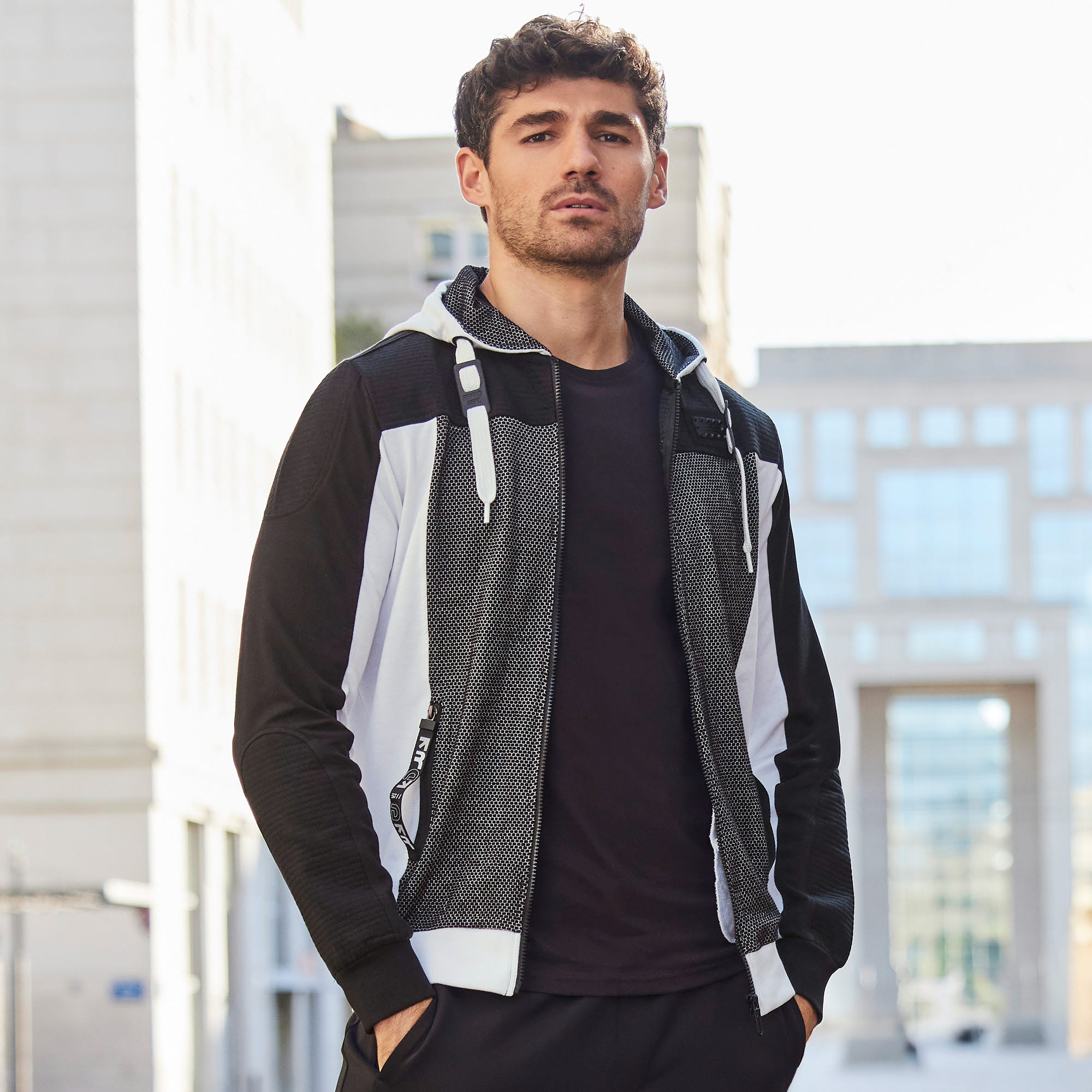Herren-Jacke mit Kapuze
